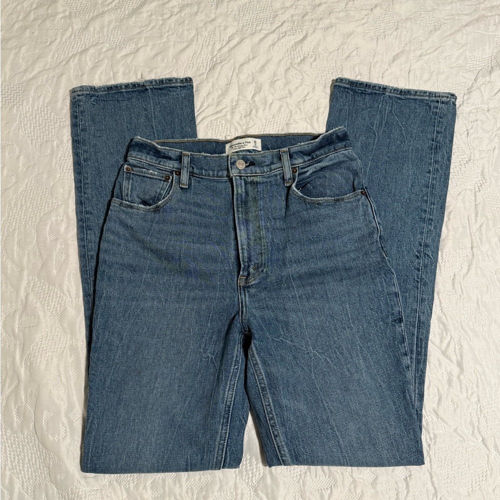 Abercrombie & Fitch Ultra High Rise 70’s Vintage Flare Leg Blue Jeans 6 Long